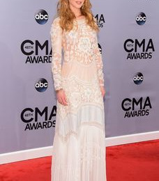 Николь Кидман засветила голую грудь на 48th Annual CMA Awards фото #8