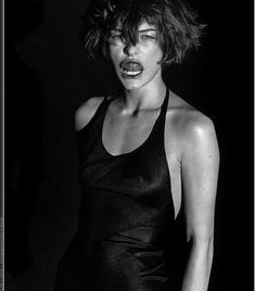 Милла Йовович разделась для  Peter Lindbergh: Stories фото #3