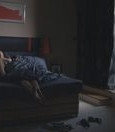 Голая попка Роксанны МакКи в сериале «Пустые слова»