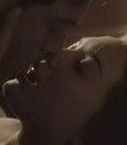 София Майлс показала сосок в сериале «Побег из замка Колдиц» фото #1